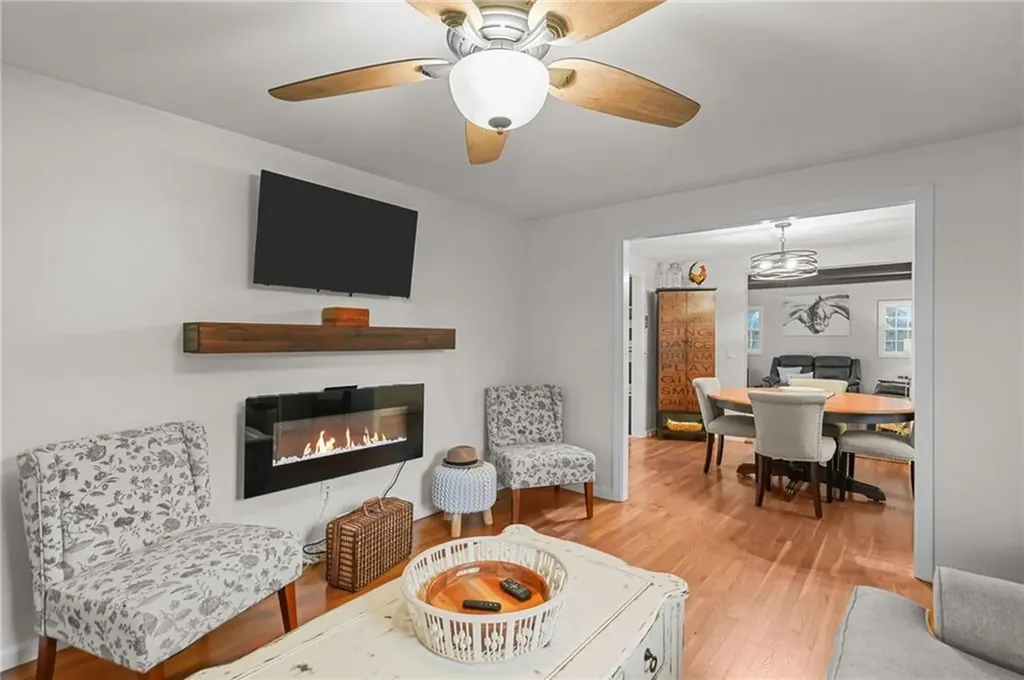 201 Kimberly Lane West Warwick RI 02893