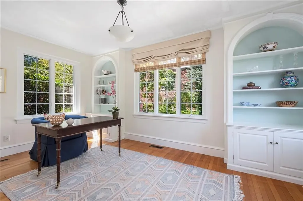 71 Emeline Street Providence RI 02906
