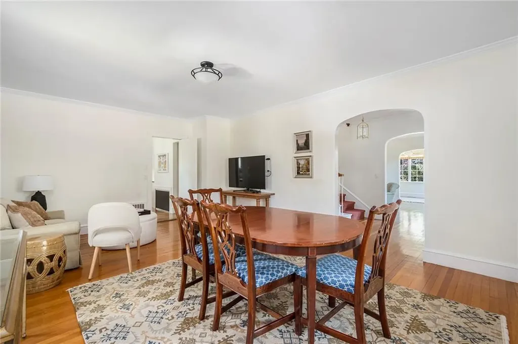 71 Emeline Street Providence RI 02906