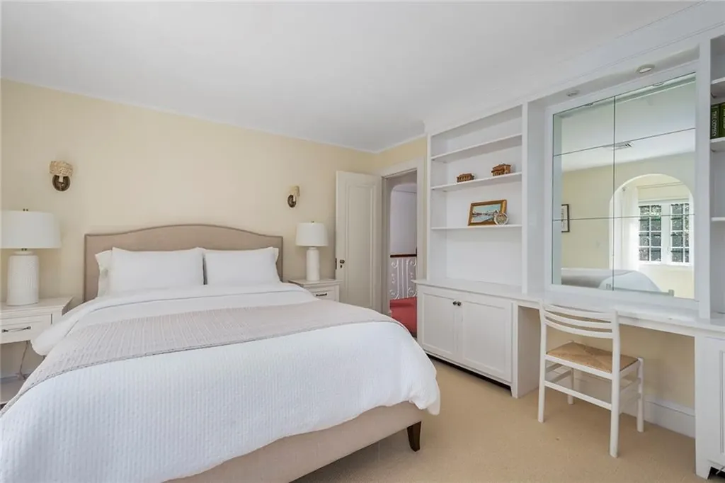 71 Emeline Street Providence RI 02906