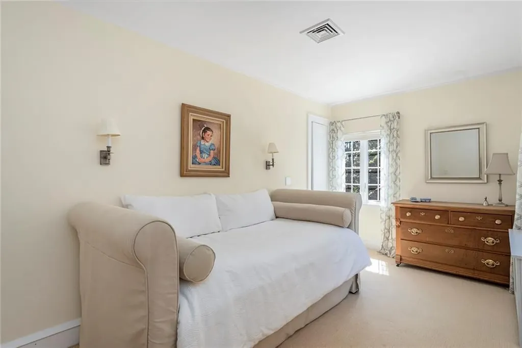 71 Emeline Street Providence RI 02906