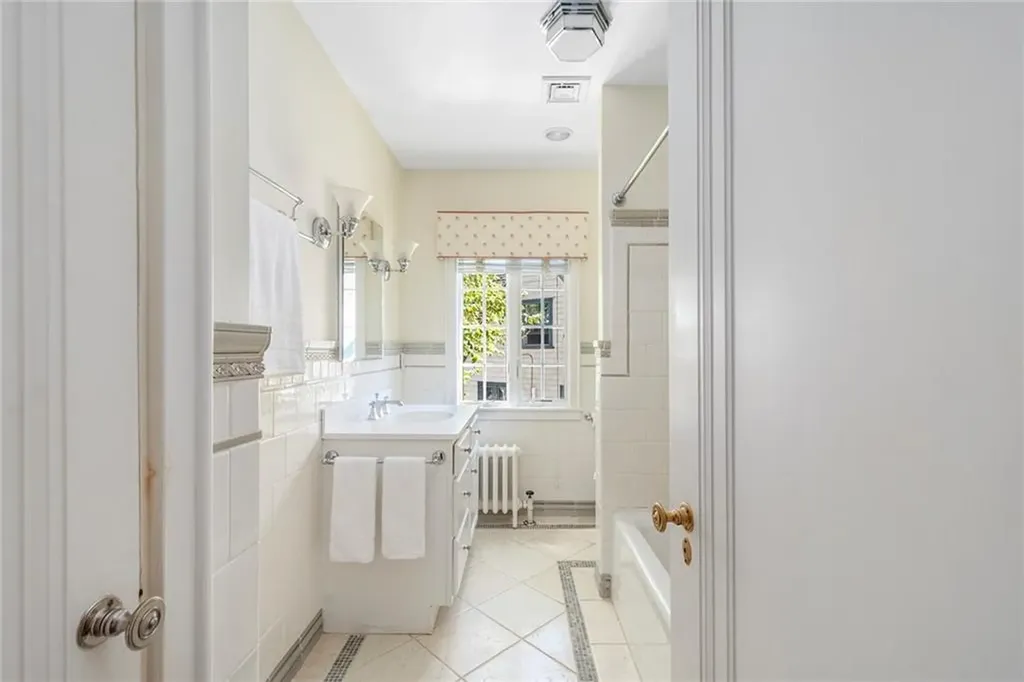 71 Emeline Street Providence RI 02906