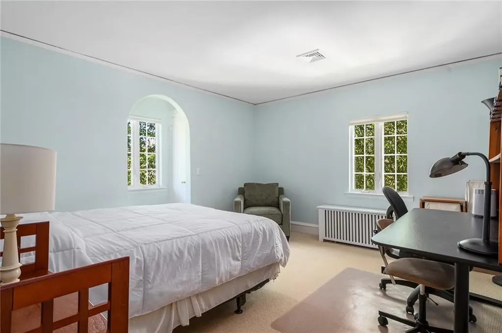 71 Emeline Street Providence RI 02906