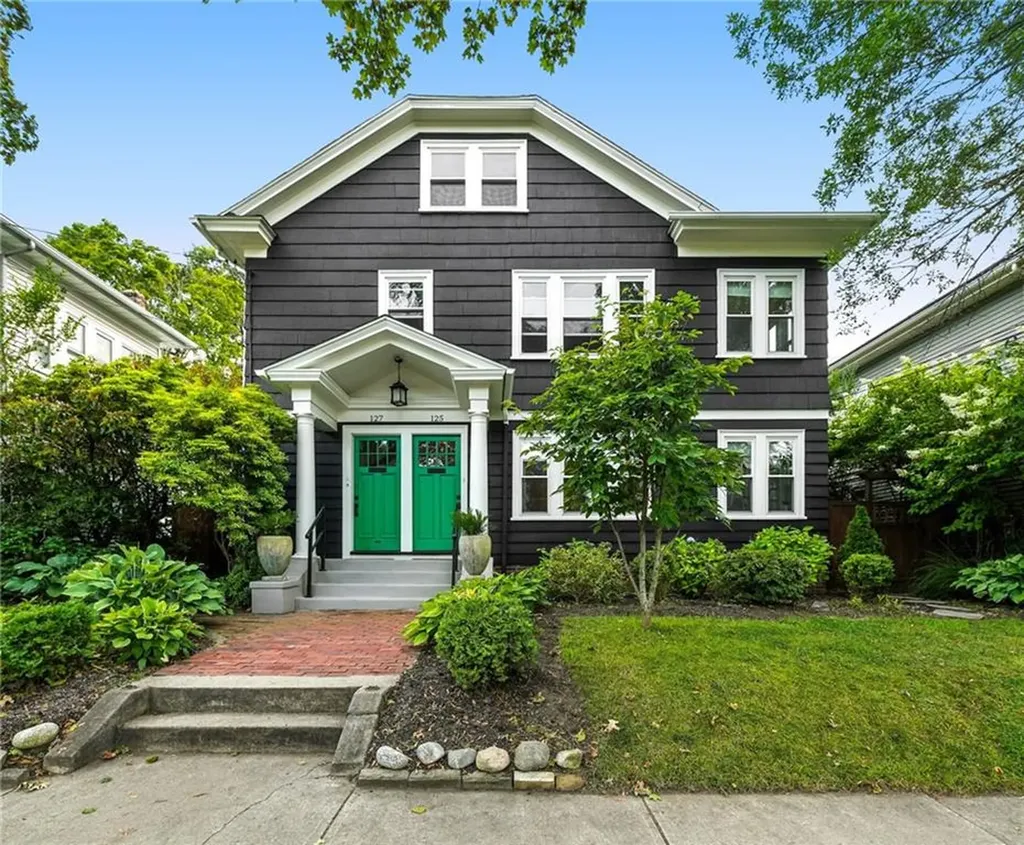 125 Evergreen Street Providence RI 02906