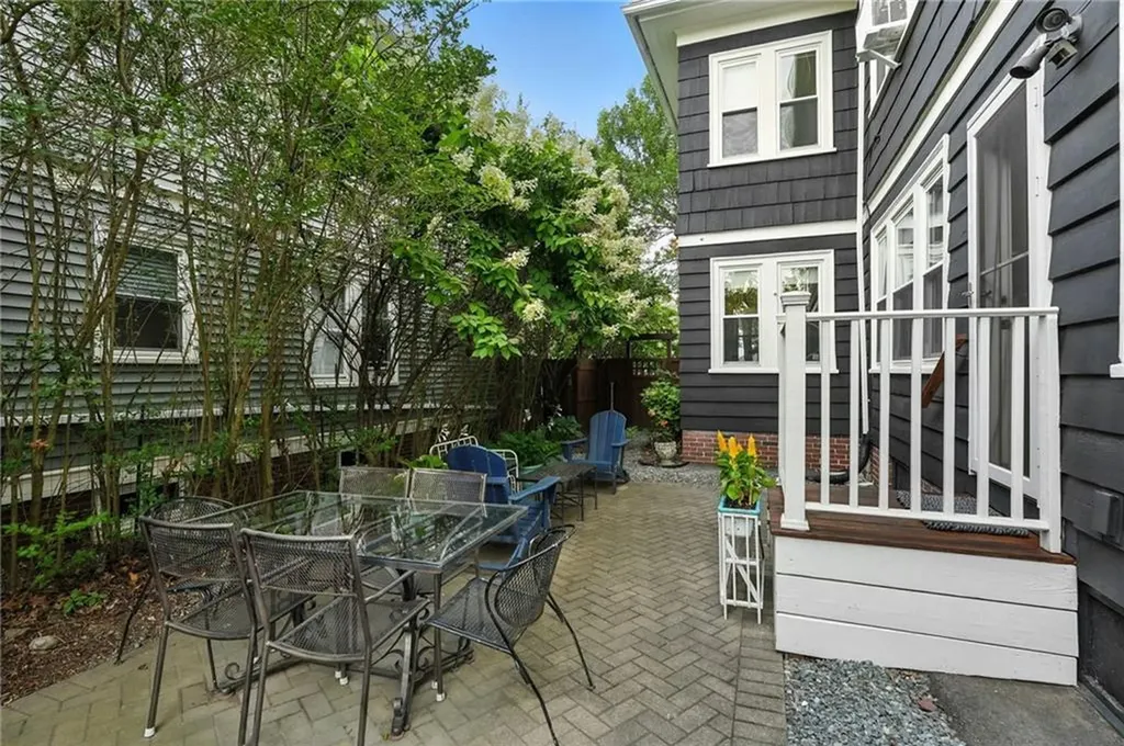 125 Evergreen Street Providence RI 02906