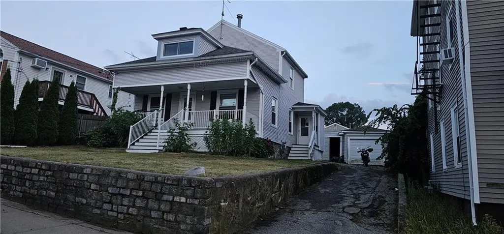 71 Aylsworth Avenue Woonsocket RI 02895