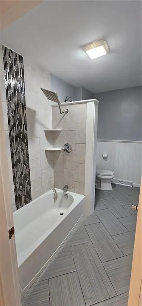 71 Aylsworth Avenue Woonsocket RI 02895