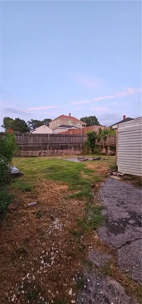 71 Aylsworth Avenue Woonsocket RI 02895