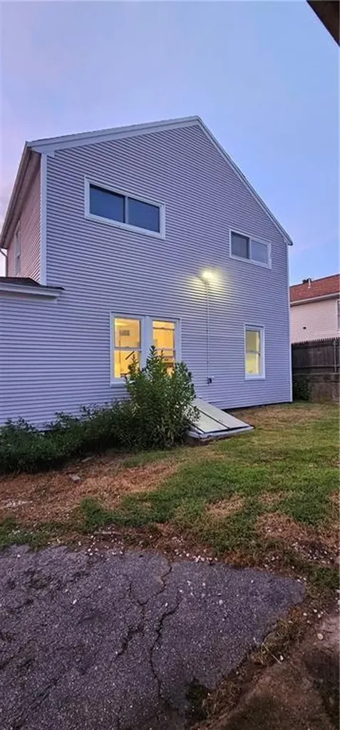 71 Aylsworth Avenue Woonsocket RI 02895