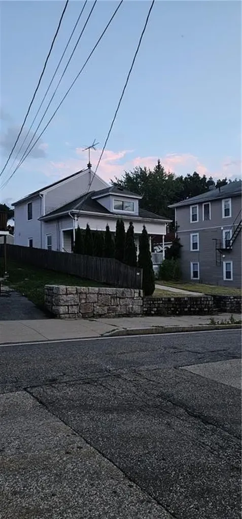 71 Aylsworth Avenue Woonsocket RI 02895