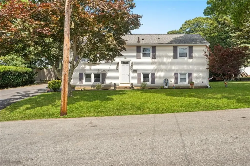 19 Cantara Street West Warwick RI 02893
