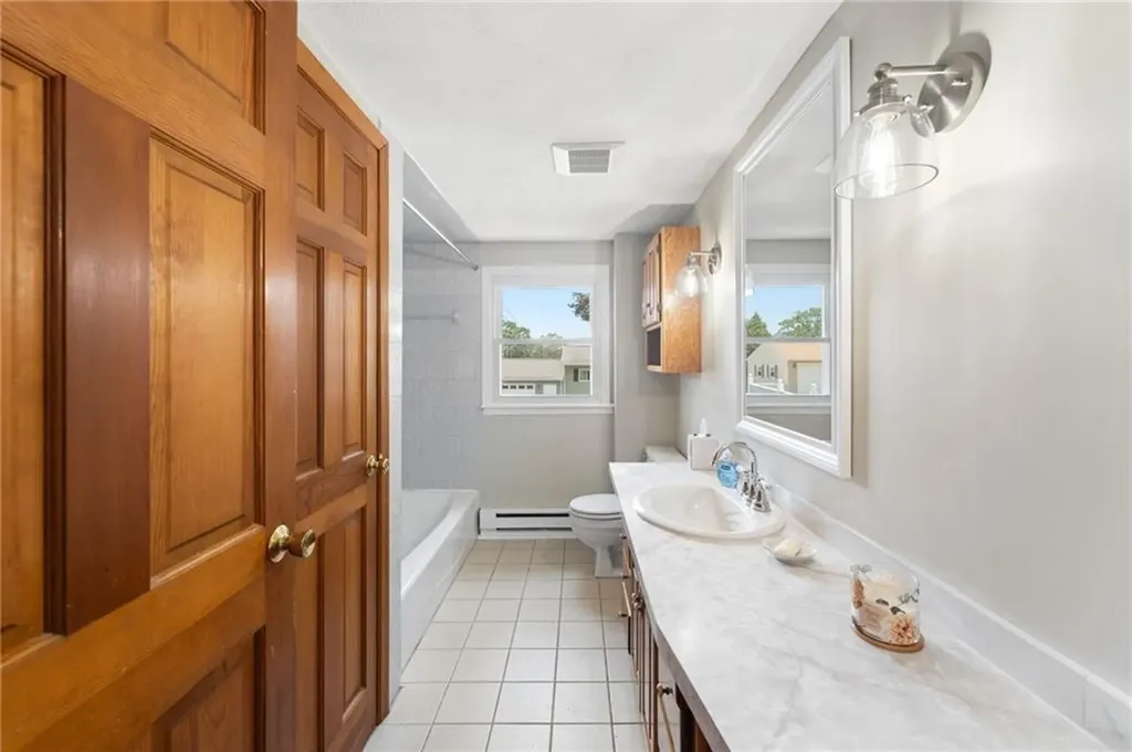 19 Cantara Street West Warwick RI 02893