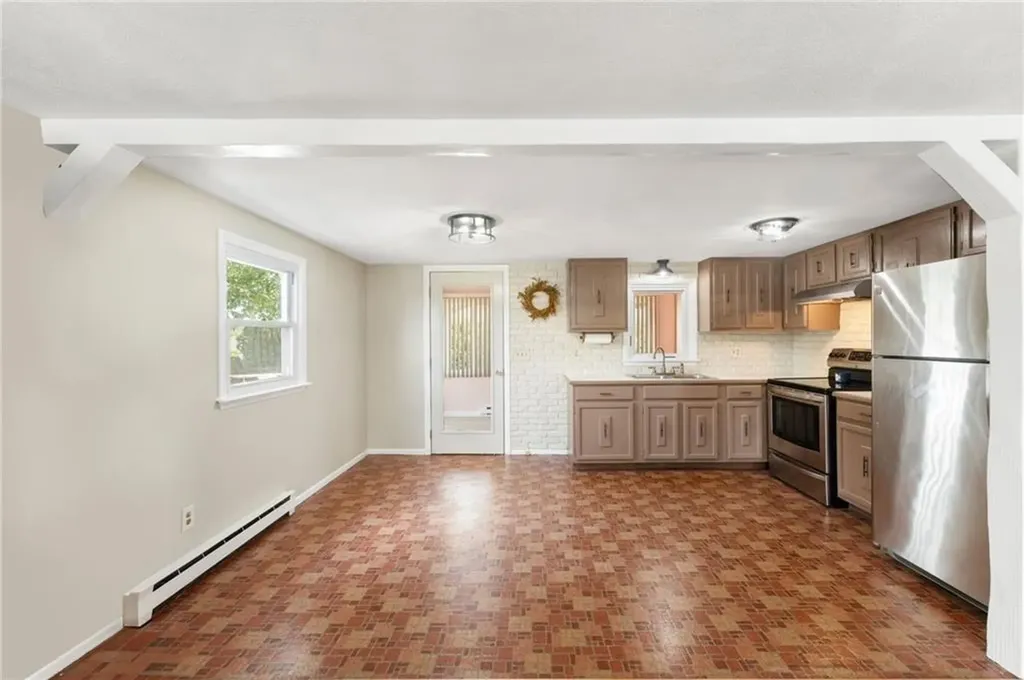 19 Cantara Street West Warwick RI 02893