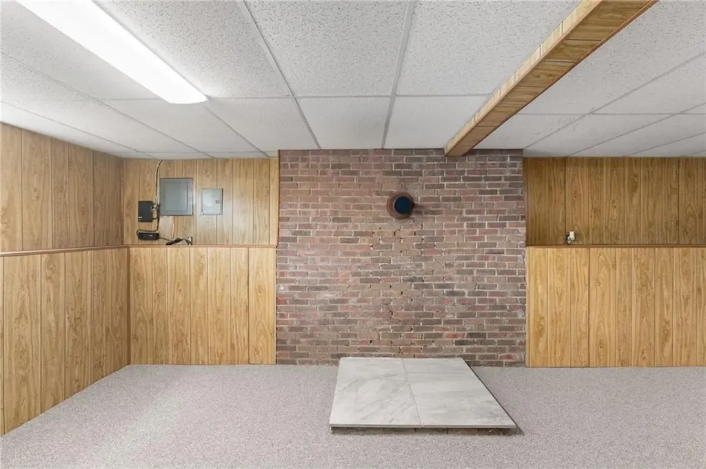 19 Cantara Street West Warwick RI 02893
