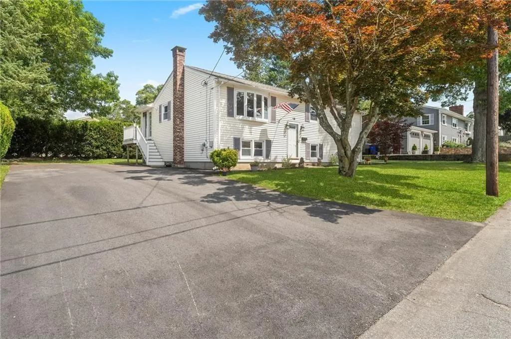 19 Cantara Street West Warwick RI 02893