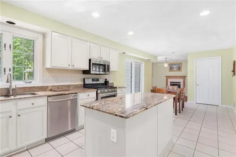 52 Ginger Trail Coventry RI 02816