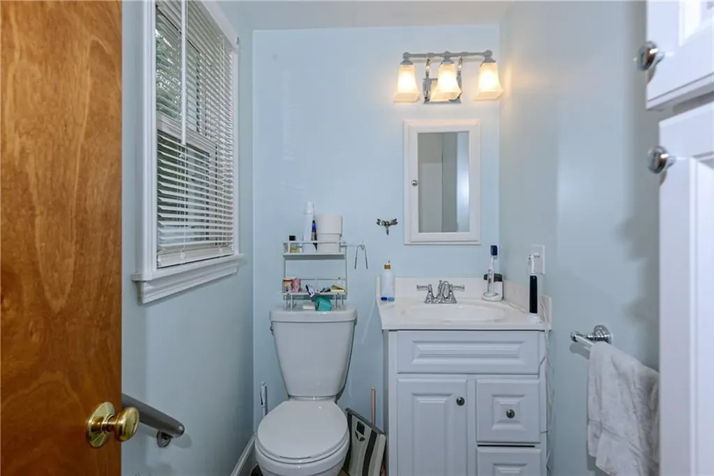 44 Dudley Avenue Newport RI 02840