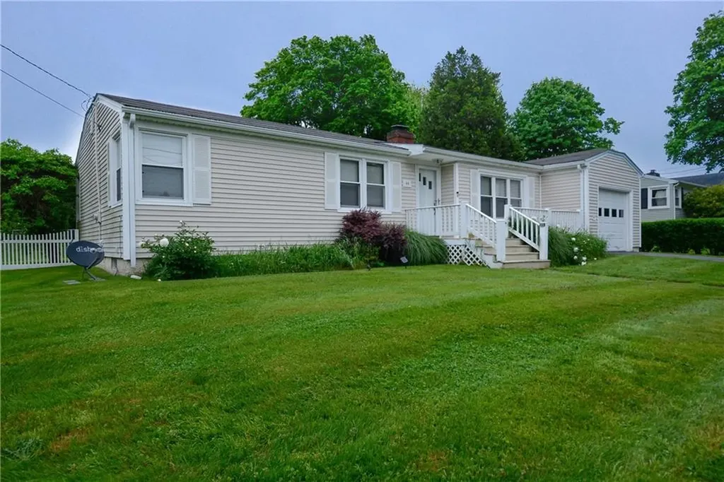 44 Dudley Avenue Newport RI 02840