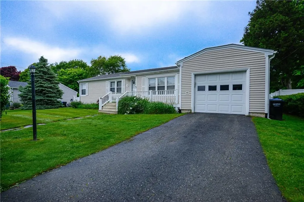 44 Dudley Avenue Newport RI 02840