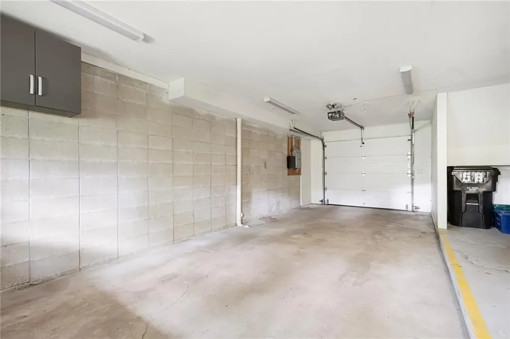 565 Quaker Lane West Warwick RI 02893