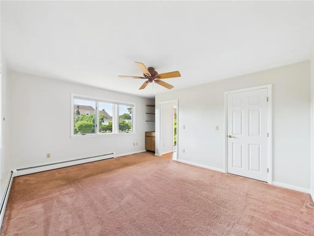 27 Foster Lane Narragansett RI 02882