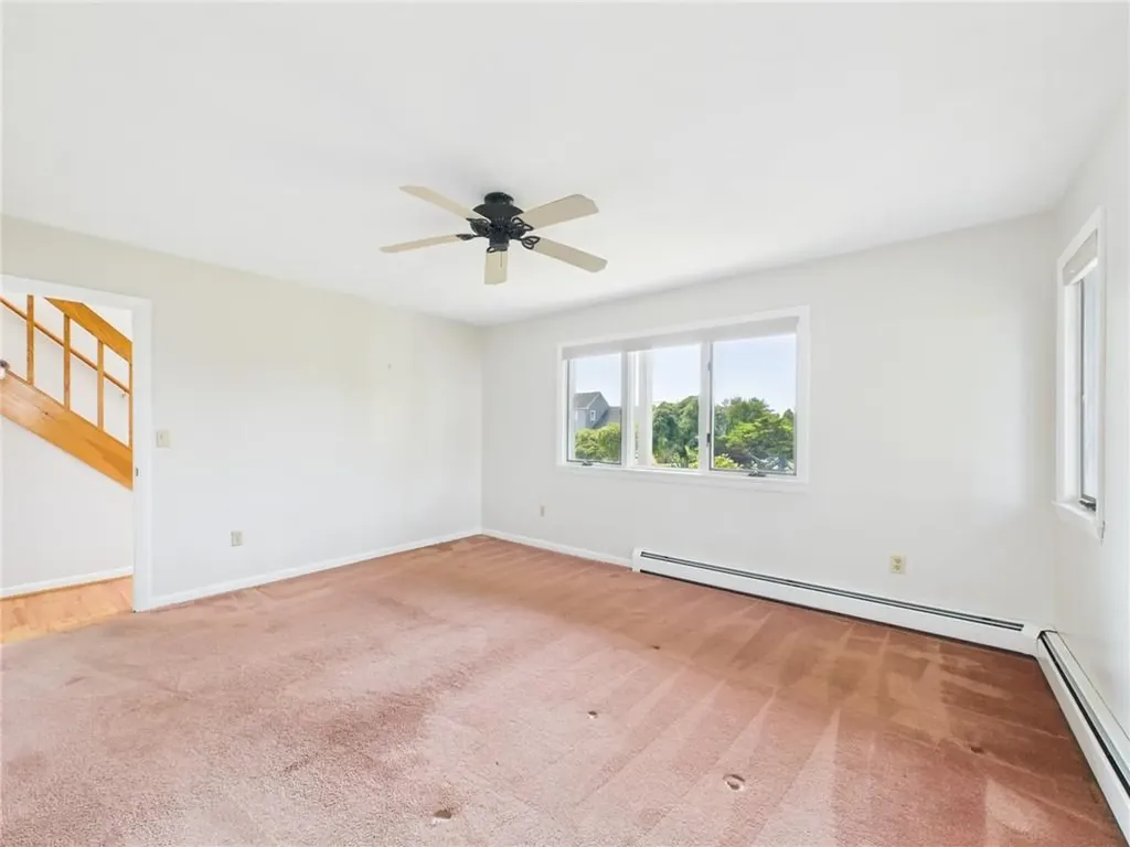 27 Foster Lane Narragansett RI 02882