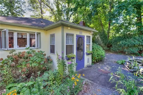 47 Wake Robin Trail Narragansett RI 02874