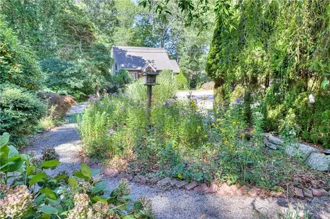 47 Wake Robin Trail Narragansett RI 02874