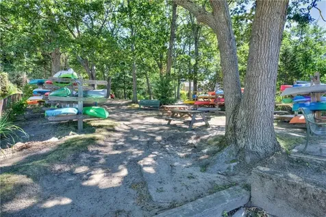 47 Wake Robin Trail Narragansett RI 02874