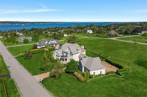 95 Devin Drive Portsmouth RI 02871