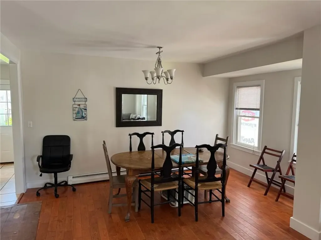 20 Narragansett Avenue Newport RI 02840