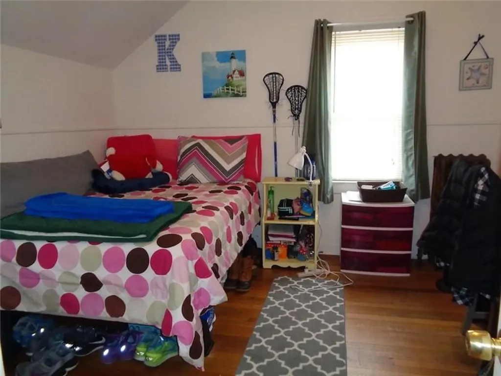 20 Narragansett Avenue Newport RI 02840