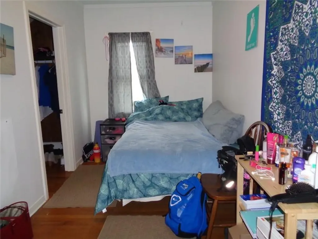 20 Narragansett Avenue Newport RI 02840