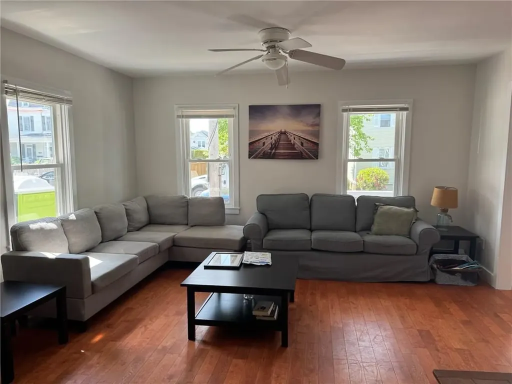 20 Narragansett Avenue Newport RI 02840