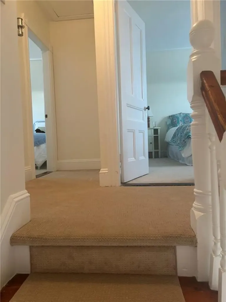 11 Eastnor Road Newport RI 02840
