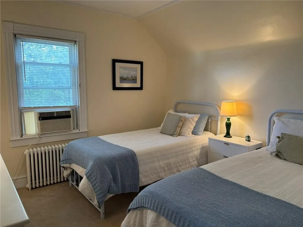 11 Eastnor Road Newport RI 02840