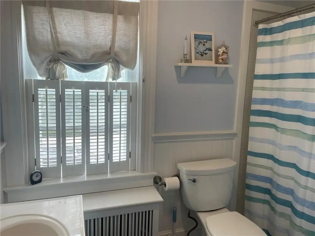 11 Eastnor Road Newport RI 02840
