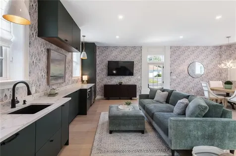 20 Kensington Avenue Portsmouth RI 02871