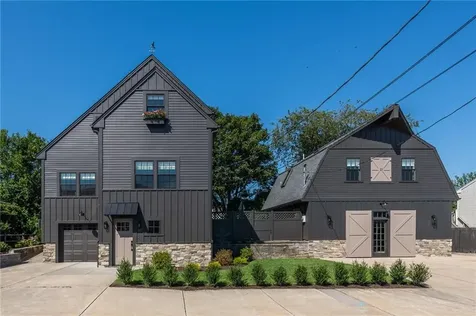 20 Kensington Avenue Portsmouth RI 02871