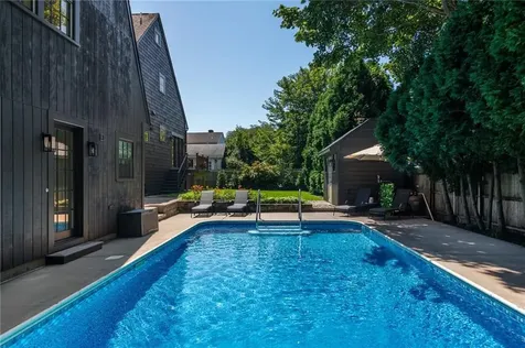 20 Kensington Avenue Portsmouth RI 02871