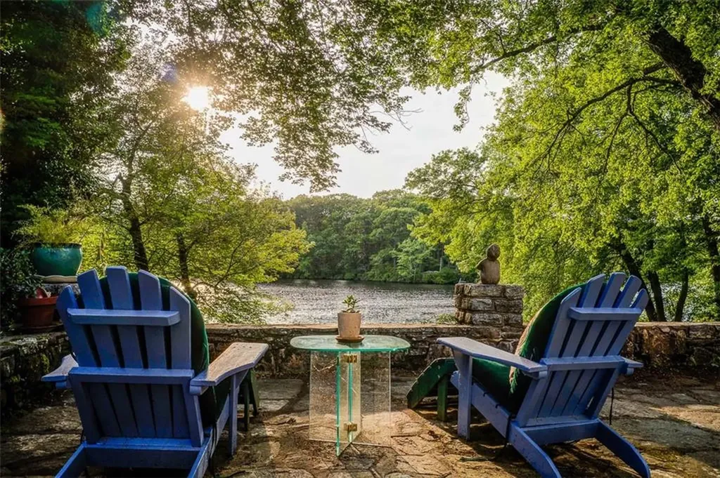 174 Oakwoods Drive South Kingstown RI 02879
