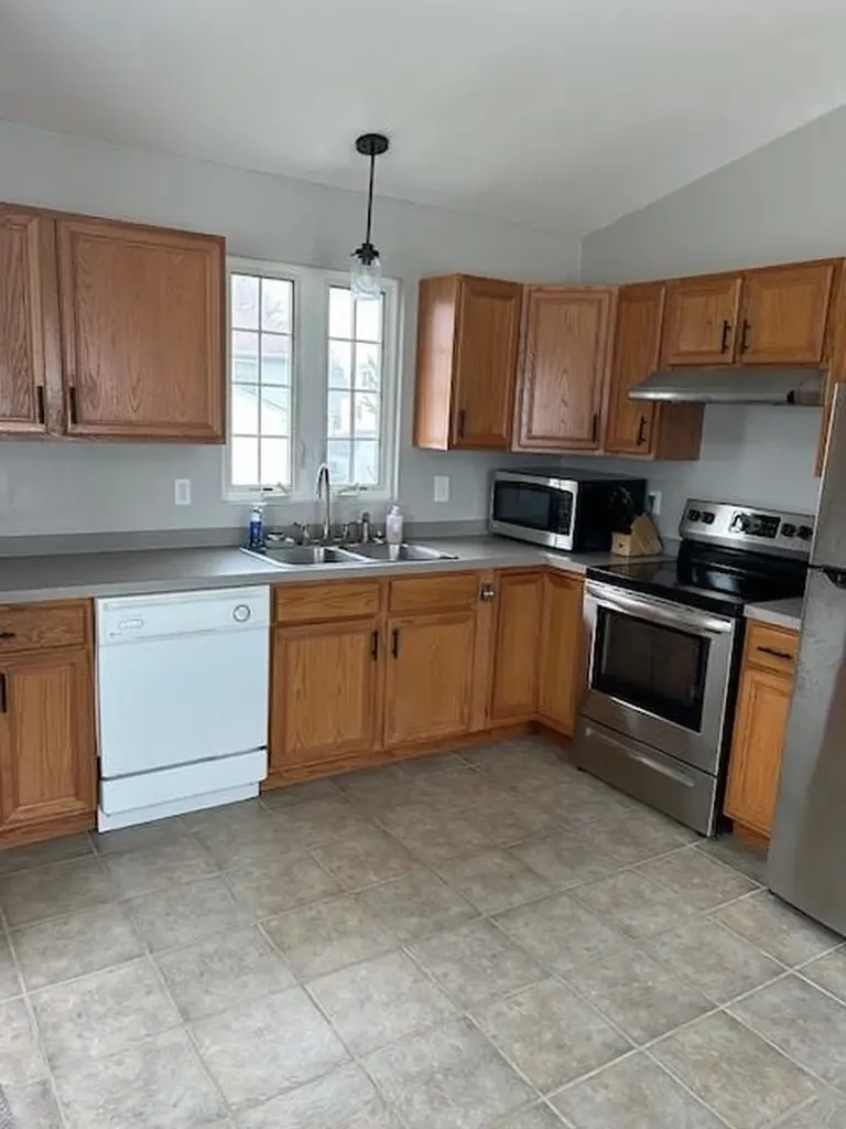 16 Boylston Street Westerly RI 02891