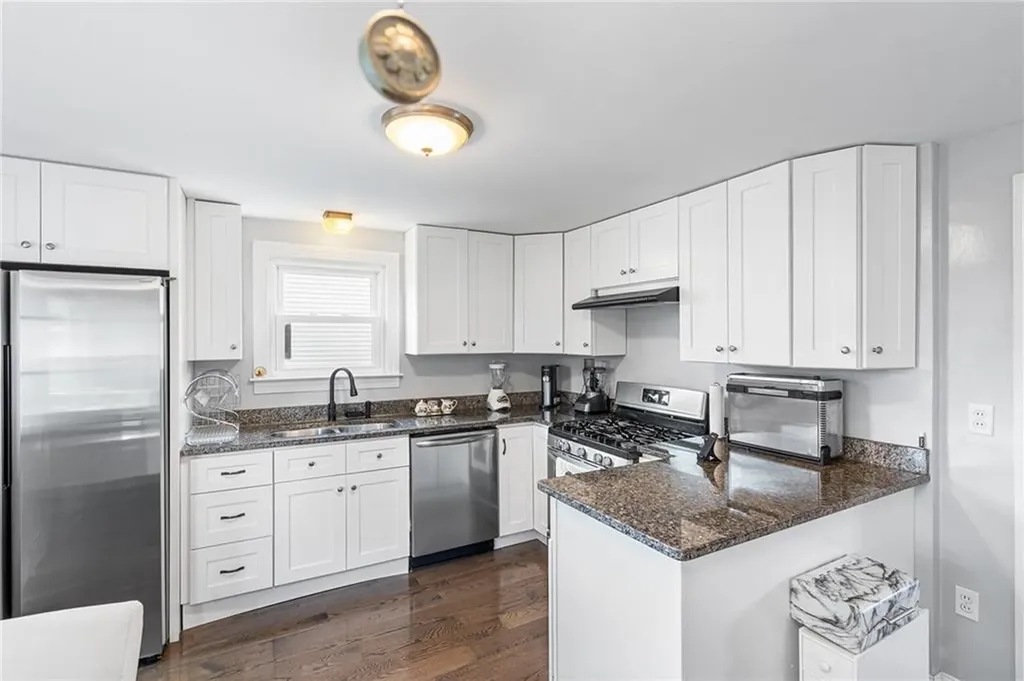 76 Baird Avenue North Providence RI 02904