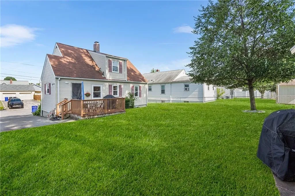 76 Baird Avenue North Providence RI 02904