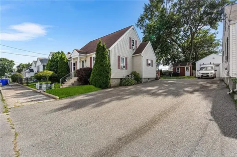 76 Baird Avenue North Providence RI 02904