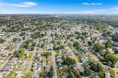 76 Baird Avenue North Providence RI 02904