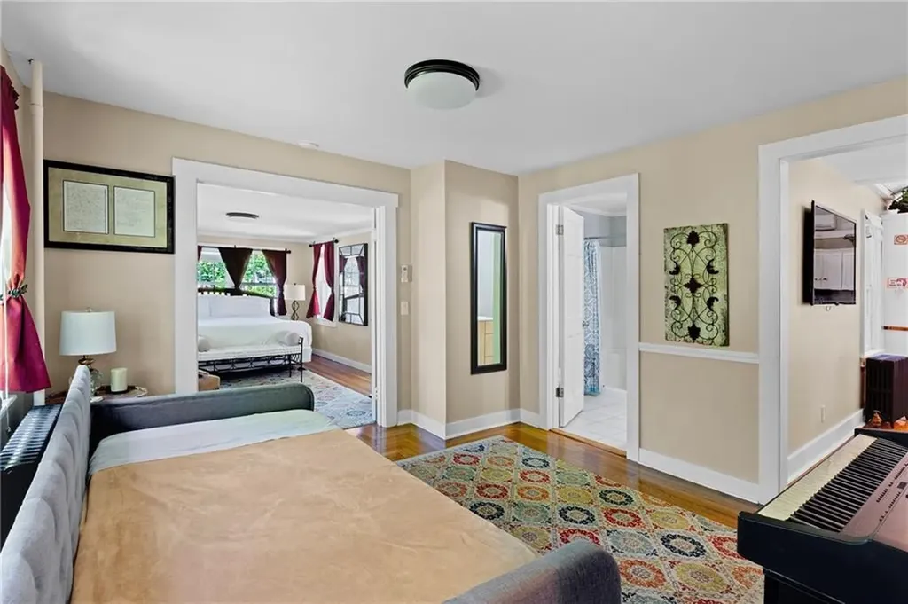 342 Post Road Westerly RI 02891