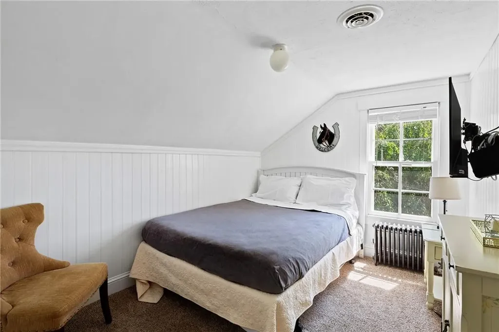 342 Post Road Westerly RI 02891