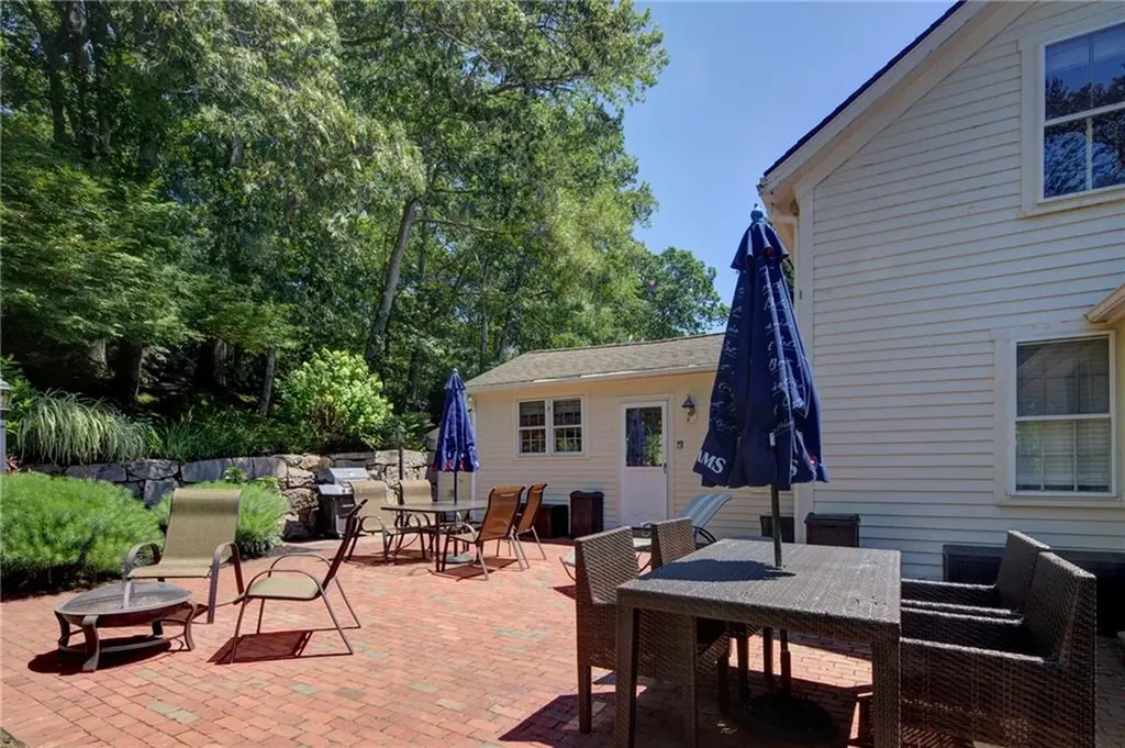 342 Post Road Westerly RI 02891