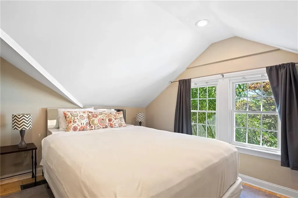 342 Post Road Westerly RI 02891